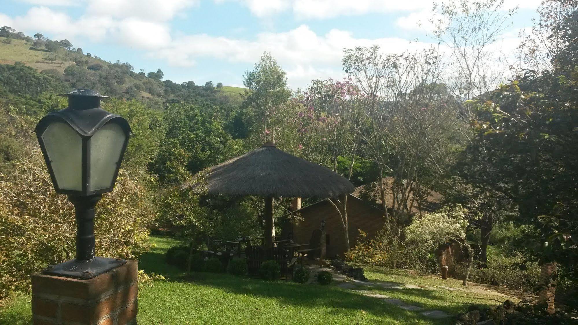 Pousada Quatro Estacoes Santo Antônio do Pinhal Exterior foto